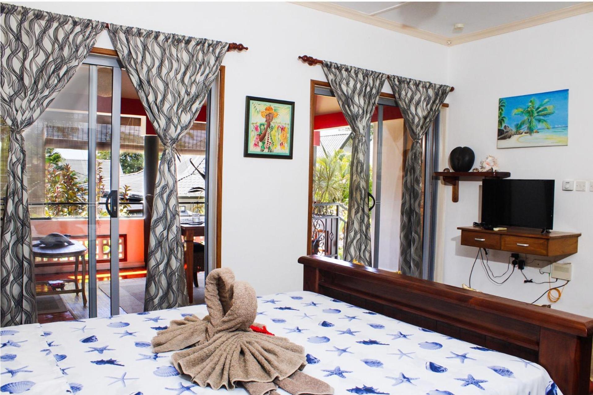 Nid'Aigle Lodge Baie Sainte Anne Екстериор снимка