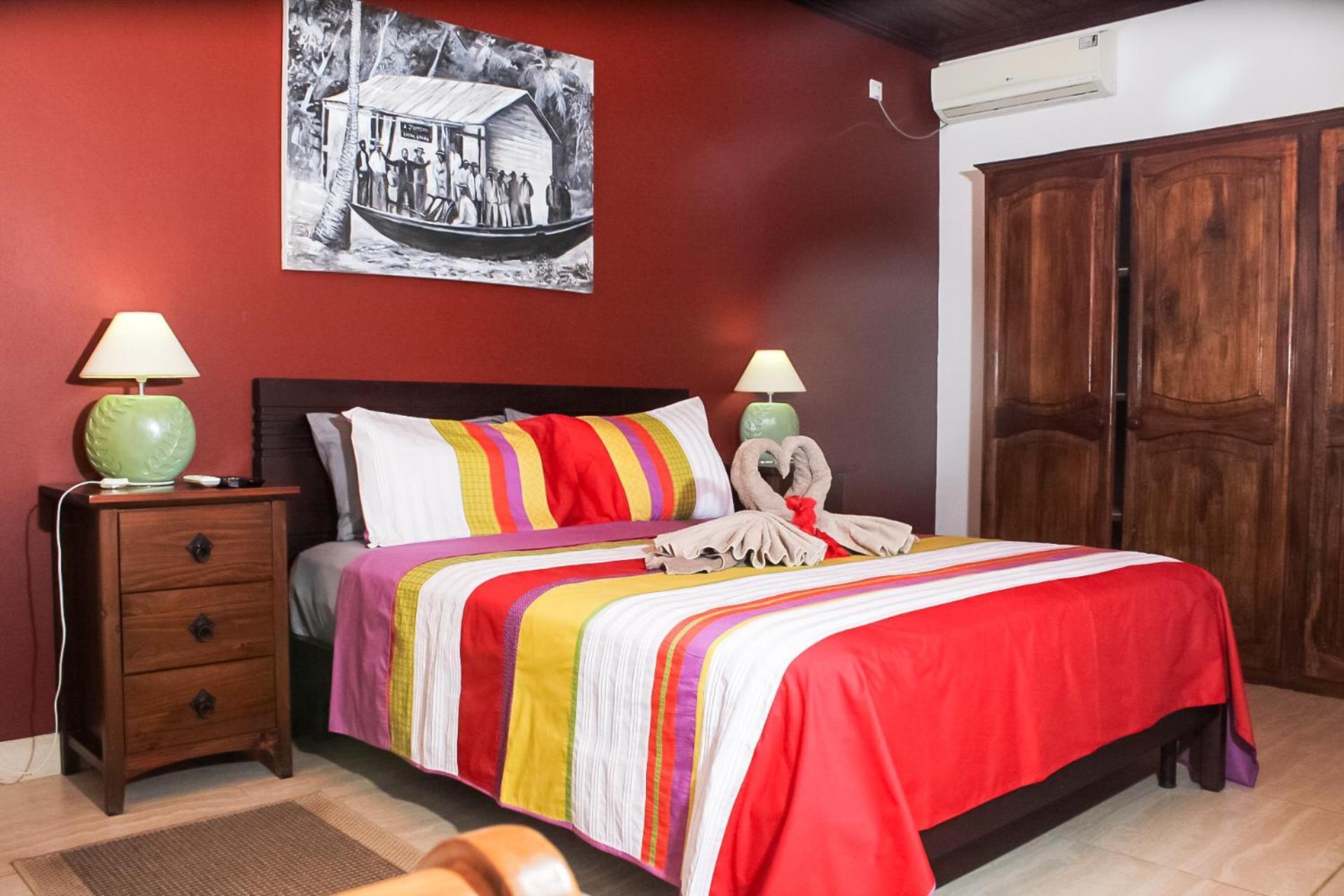 Nid'Aigle Lodge Baie Sainte Anne Екстериор снимка