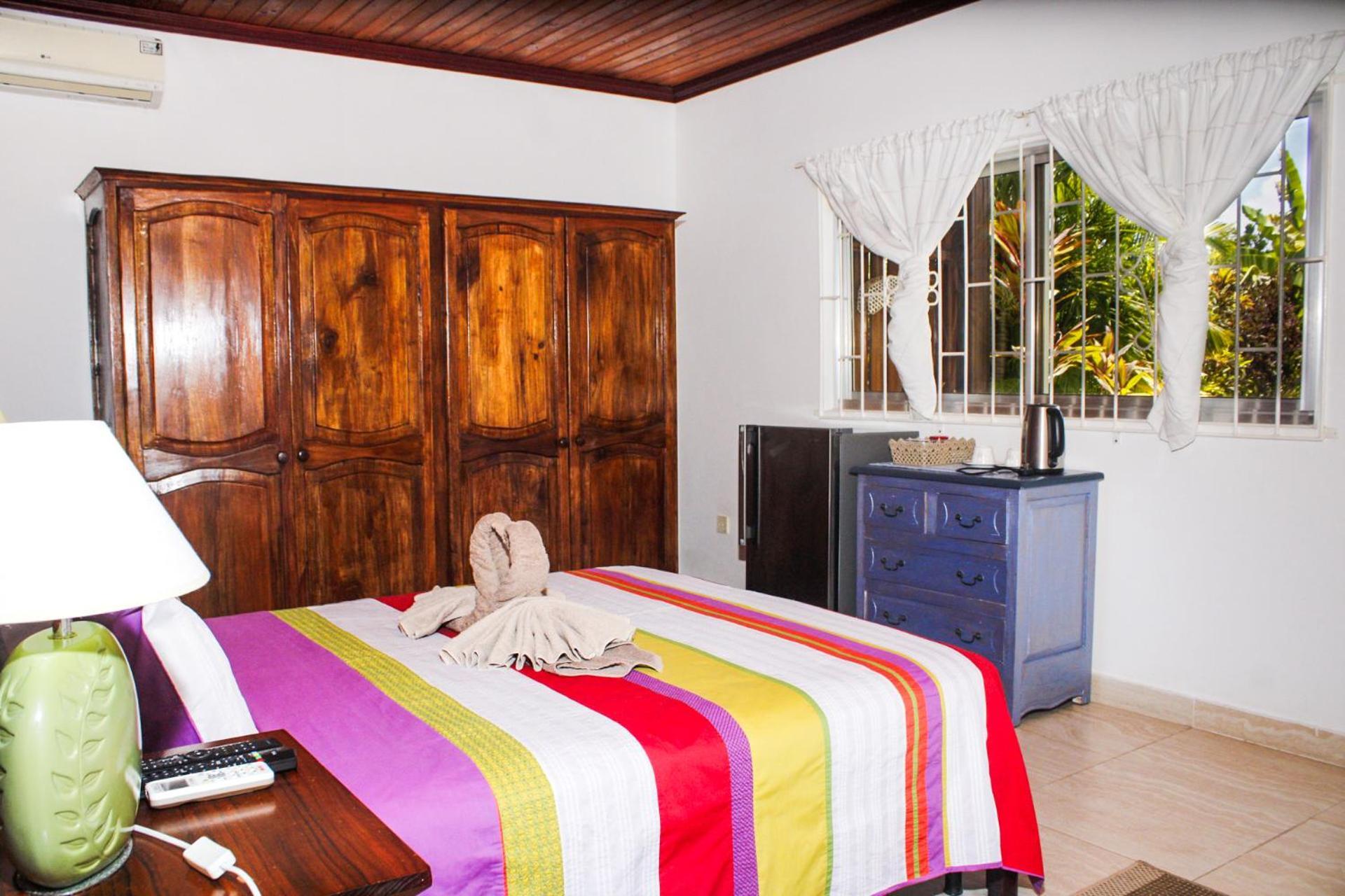 Nid'Aigle Lodge Baie Sainte Anne Екстериор снимка