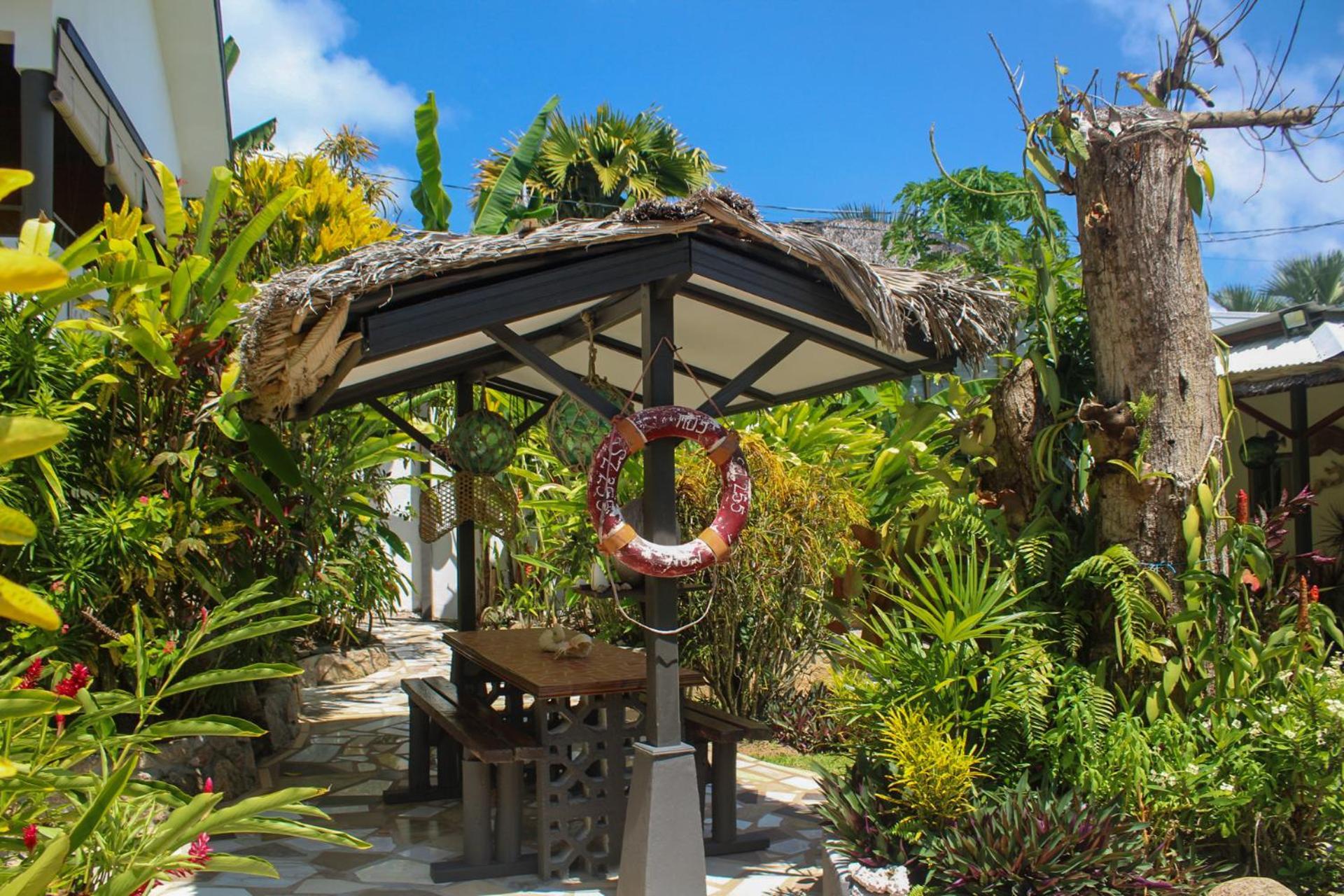 Nid'Aigle Lodge Baie Sainte Anne Екстериор снимка
