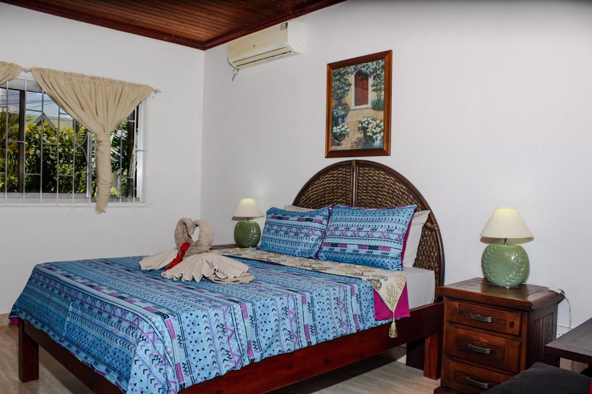 Nid'Aigle Lodge Baie Sainte Anne Екстериор снимка