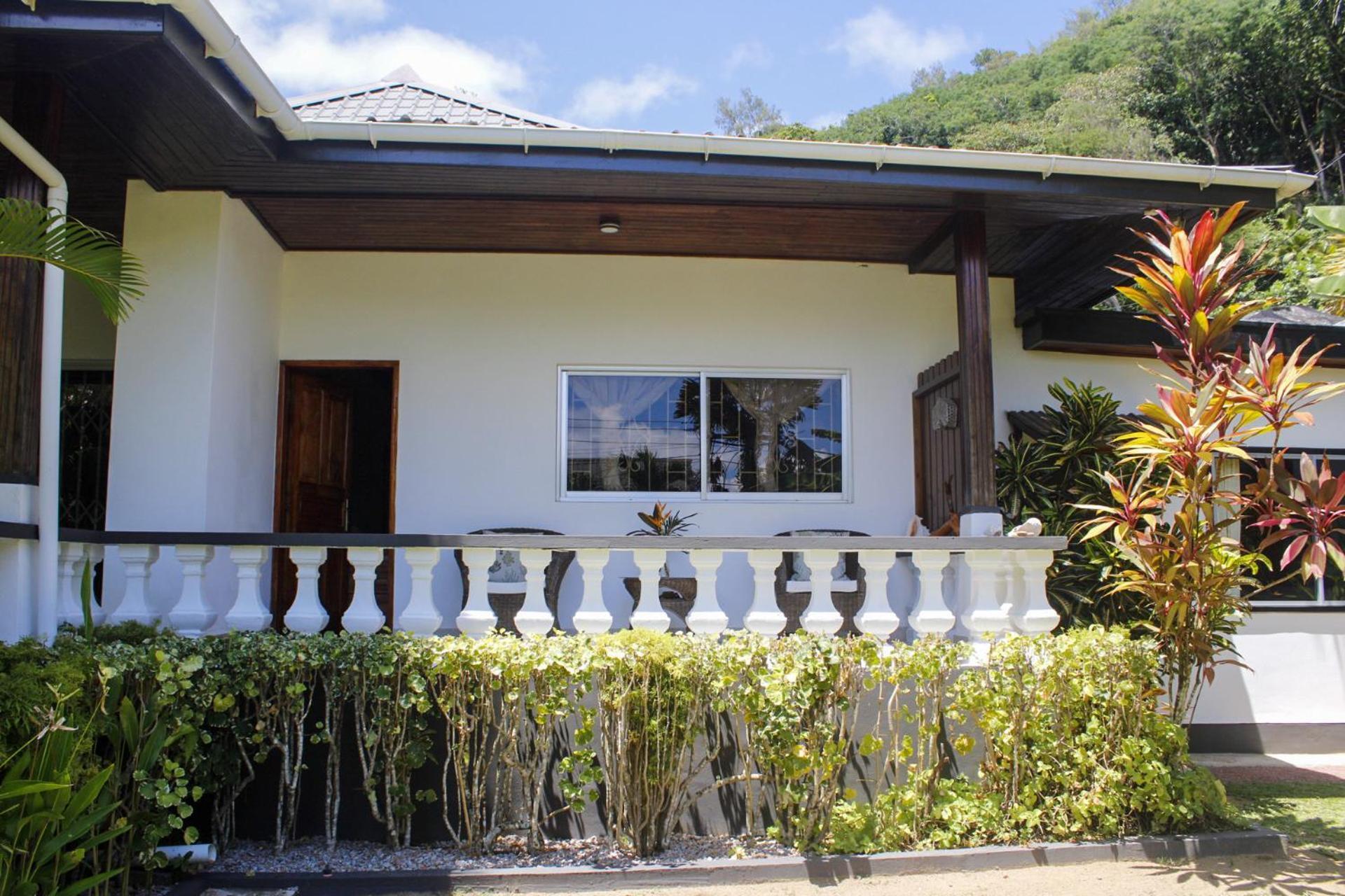 Nid'Aigle Lodge Baie Sainte Anne Екстериор снимка