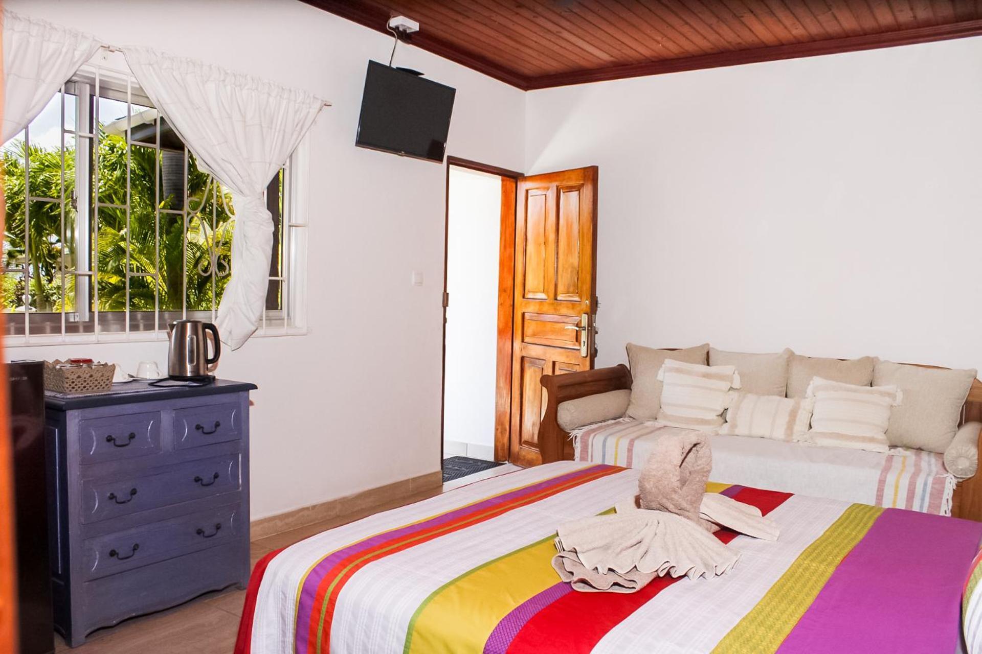 Nid'Aigle Lodge Baie Sainte Anne Екстериор снимка