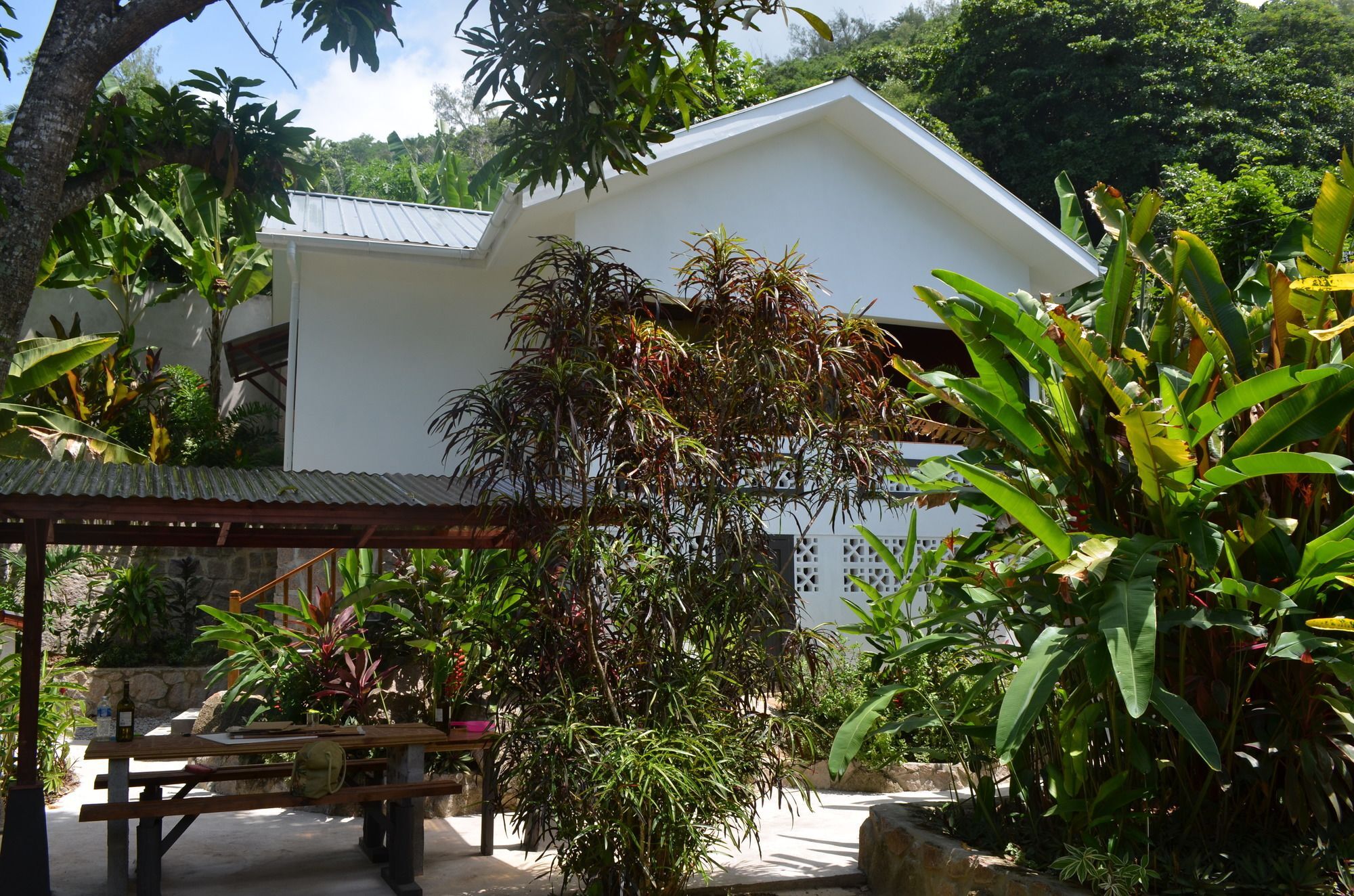 Nid'Aigle Lodge Baie Sainte Anne Екстериор снимка